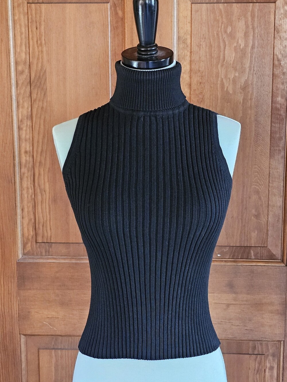 Vintage Express Black Ribbed Sleeveless Turtleneck